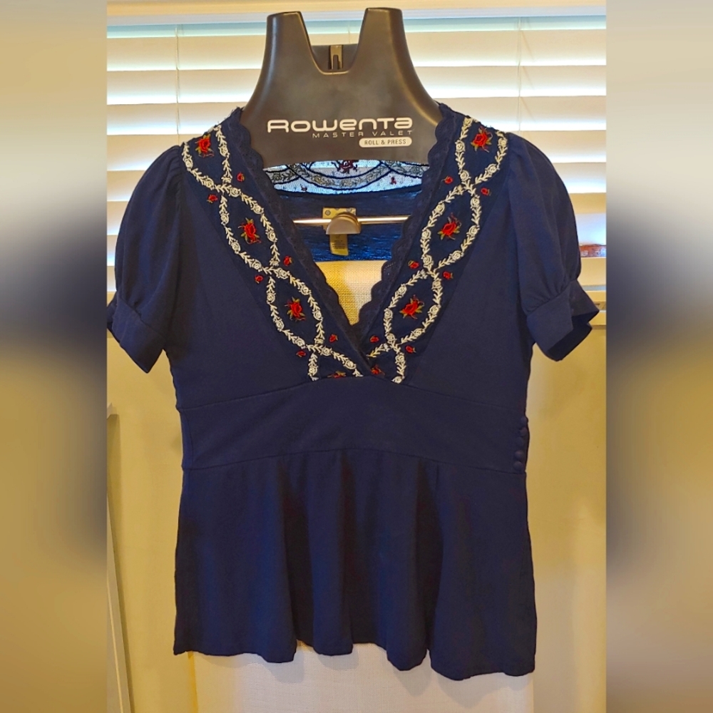 Ric Rac, small, short sleeve, empire waist cut tee, dark blue & lace